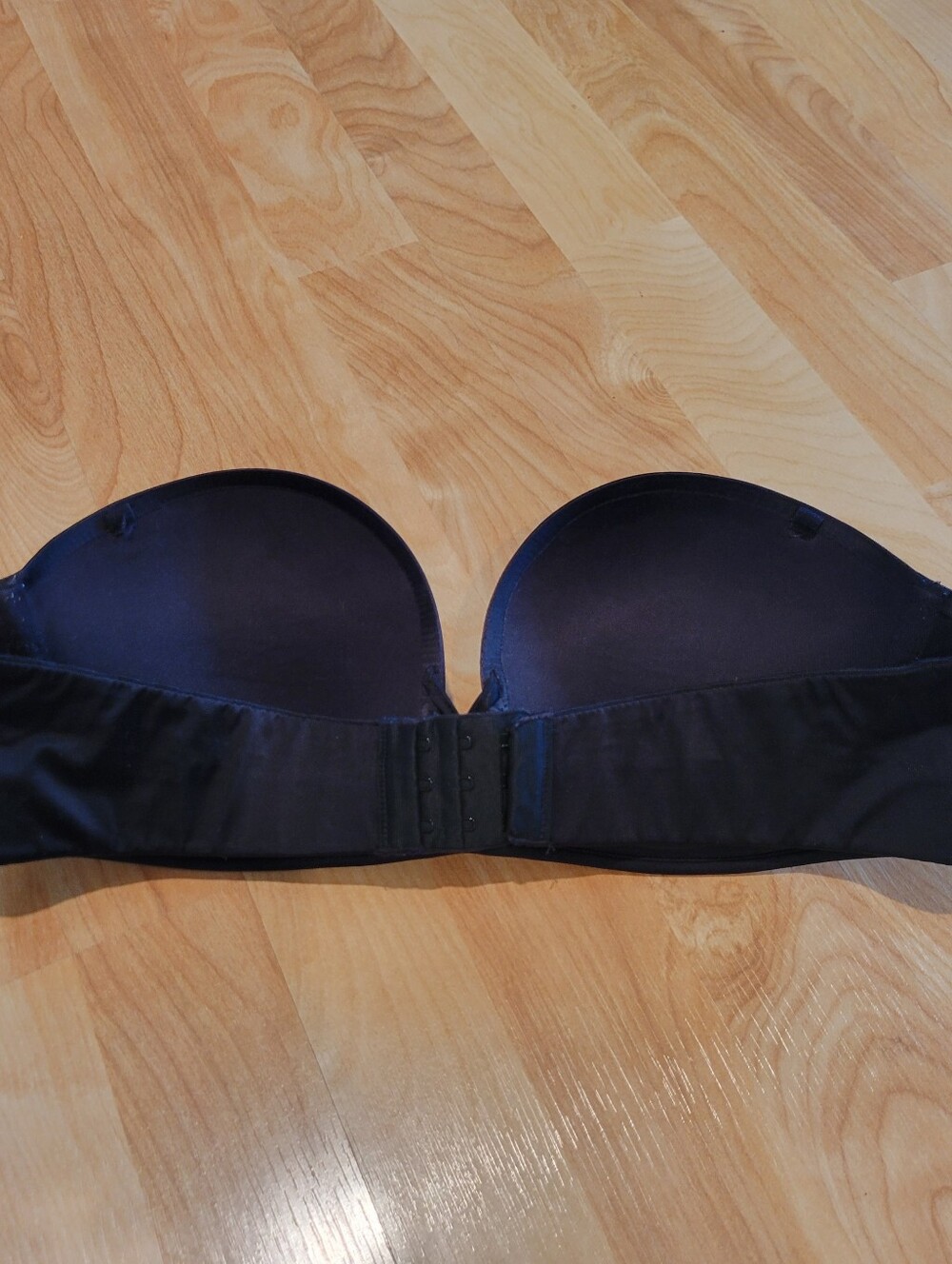 Victoria's Secret Bombshell Padded Strapless Black Push-Up Bra Size 36B - Picture 6 of 10